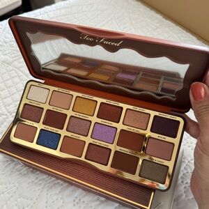 Too faced Better Than Chocolate Eyeshadow Palette NEW